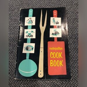 Vintage 1953 Metropolitan Cook Book Paperback Booklet